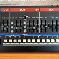 Roland JU-06A Juno 60/106 – pari al nuovo