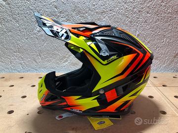 Airoh AVIATOR 2.3 FAME ORANGE GLOSS - Tg. S