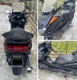 Vendita Motore MAjESTY 250