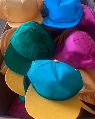 Stock lotto 500 cappelli estivi a euro 0.60 pz