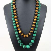 Collane originali in pietre naturali " Vintage ".