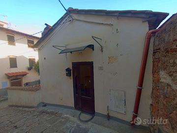 Casa indipendente  con resede esterno 