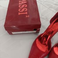 Scarpe rosse eleganti