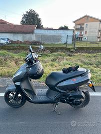 Scooter peugeot kisbee rs 50cc 2015