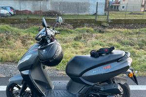 Scooter peugeot kisbee rs 50cc 2015