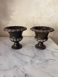 Coppia di piccoli vasi decorativi vintage