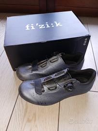 Scarpe bici FI'ZI:K n°39 con tacchette grigie