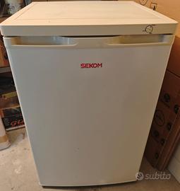 Congelatore Sekom con 4 cassetti verticali