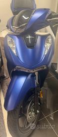 Scooter Sh125 blu