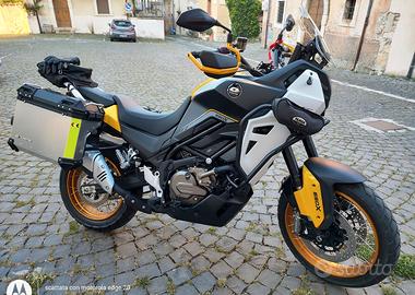 QJ MOTOR SVT 650 X garanzia 2027 / 2028