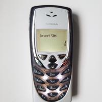 Nokia 8310 NHM-7 cellulare vintage collezionismo