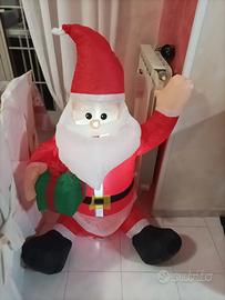 Babbo Natale gonfiabile con pacco 