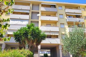 4 LOCALI A FOLLONICA