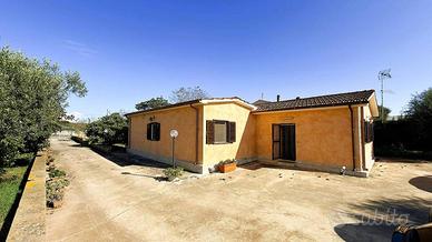 Villa di 125 m² con 5 locali e box auto doppio a F