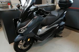 Honda Forza 350 finanziabile