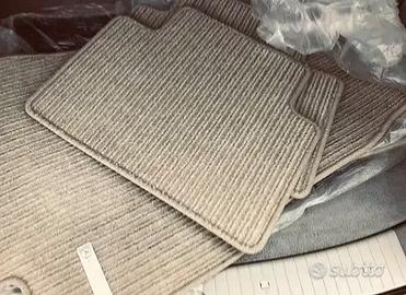 Set Completo 4 Tappetini Original Mercedes Ben