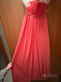 Abito da cerimonia rosa pesca