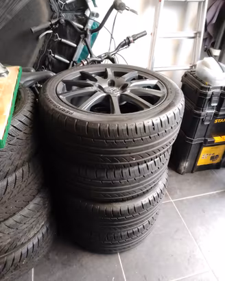 gomme e cerchi 205/50/17