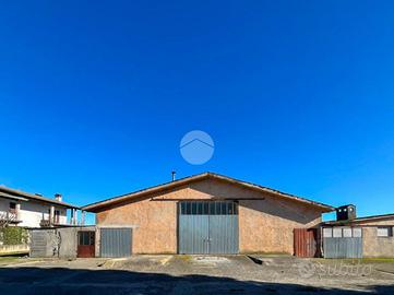 CAPANNONE A CASTIGLIONE DELLE STIVIERE