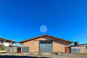 CAPANNONE A CASTIGLIONE DELLE STIVIERE