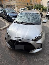 TOYOTA YARIS DICEMBRE 2022 COME NUOVA