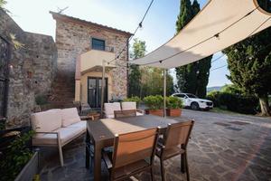 Casa indipendente di 144 m² con più di 5 locali a 