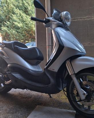 piaggio beverly 500
