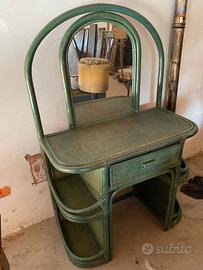 Mobile toeletta in bamboo e rattan