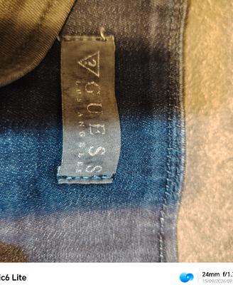 jeans moda con banda nera laterale