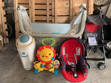 Set bimbo: box, passeggino, ovetto, gioco