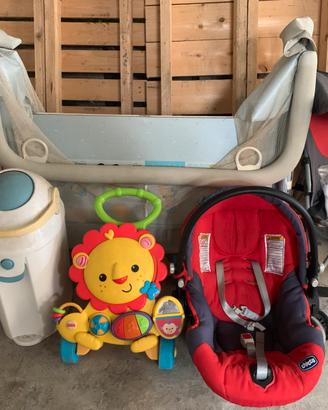 Set bimbo: box, passeggino, ovetto, gioco