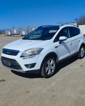   Ford Kuga 2011