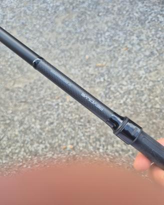 3 canne avid revolve spod 4,5 lb