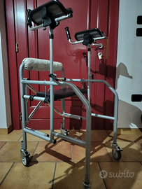 Deambulatore/girello