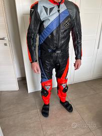Coppia di Tute in pelle da moto dainese