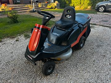trattorino taglia erba OLEO MAC