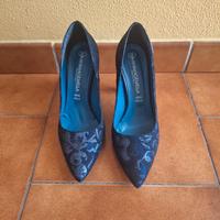 Scarpe in tessuto fantasia blu come nuove