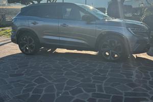 Iconic Austral  full  hibrid 200 cv