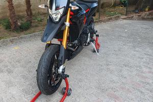 Aprilia Dorsoduro 900