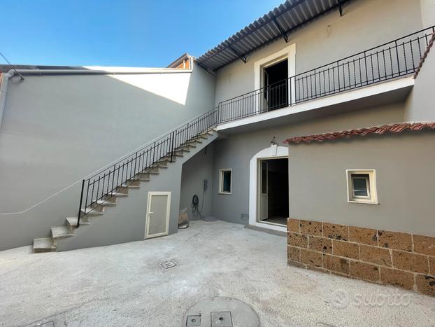 Rif 906 duplex con spazio esterno-san tammaro