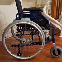 Sedia a rotelle leggera