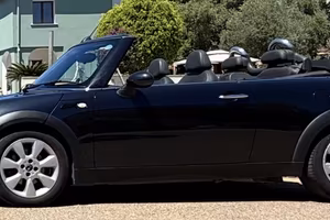 Mini Cooper Cabrio R52 Inghilterra guida a destra