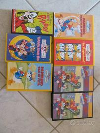 Videocassette con cartoni animati per bambini.