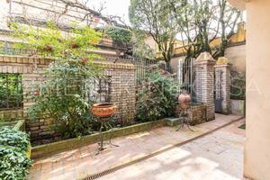 Casa indipendente di 210 m² con più di 5 locali e 
