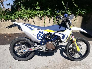 husqvarna 701 enduro prezzo trattabile