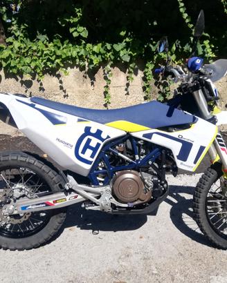 husqvarna 701 enduro prezzo trattabile