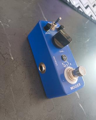 pedale per chitarra elettrica