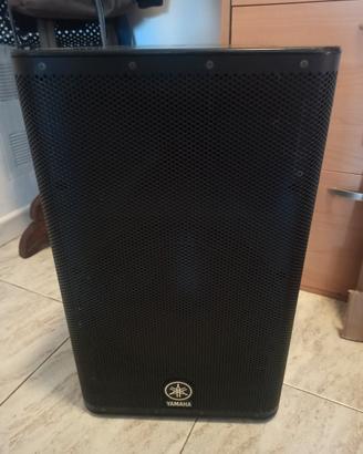 Coppia casse Yamaha DXR12 difettose
