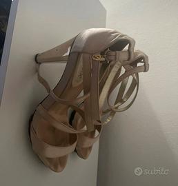 Scarpe con il tacco