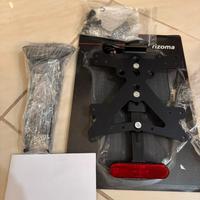 Porta targa Rizoma Fox - Aprilia RSV4 e Tuono V4